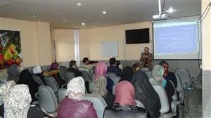 کارگاه آموزشی و مشاوره با موضوع نقش ارتباط موثردر سلامت خانواده دربیمارستان آیت ا... حجت کوه کمری مرند