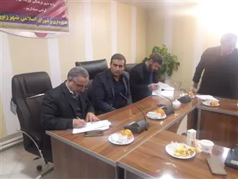 امضای تفاهم نامه با برای احداث پایگاه اورژانس 115 در ورودی شهر زنوز با حضور رییس فوریتهای پزشکی استان و مدیر شبکه بهداشت و درمان شهرستان مرند