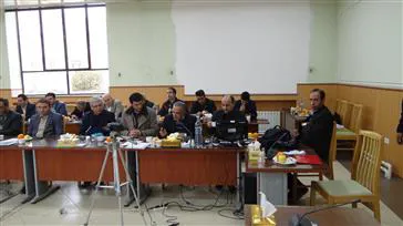 معرفی بسته پایه خدمات سلامت کارکنان دولت در جلسه شورای اداری شهرستان مرند