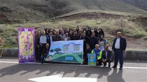 پیاده روی گروهی دانش آموختگان و کارکنان بهورزی شهرستان مرند به مناسبت هفته جوان