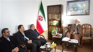 دیدار مدیر شبکه بهداشت و درمان شهرستان مرند ، رییس بیمارستان آیت ا... حجت کوه کمری ، حراست شبکه ، مدیر بیمارستان ، مدیر خدمات پرستاری و رییس و عضو نظام پرستاری شهرستان مرند و جلفا با امام جمعه دانشمند مرند 