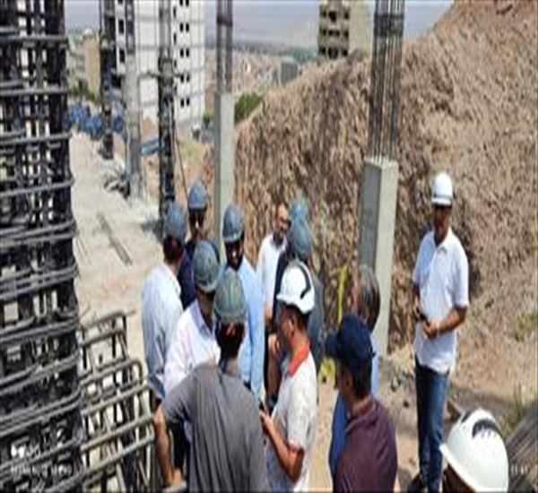 بازدید مسئولین از پروژه عمرانی بیمارستان ۳۰۴ تختخوابی شبکه بهداشت و درمان شهرستان مرند