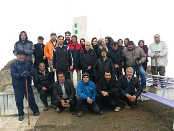 پیاده روی گروهی کارکنان شبکه بهداشت و درمان شهرستان مرند به مناسبت پویش ملی مبارزه با سرطان