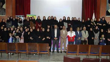 برگزاری مراسم بزرگداشت روز ماما در سالن هلال احمر شهرستان مرند