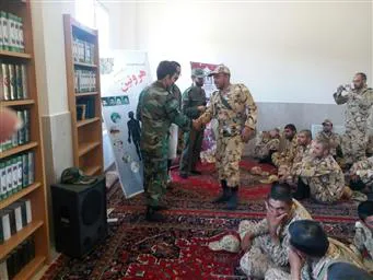  برگزاری کارگاه پیشگیری از سوانح و حوادث ترافیکی و اعتیاد به همت مرکز بهداشت شهرستان مرند در پادگان نیروی زمینی ارتش