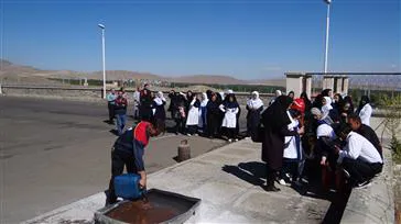 با هدف تمرین بمنظور آمادگیهای لازم در برابر حوادث غیرمترقبه ( آتش سوزی )، مانور پدافند غیر عامل با سناریوی آتش سوزی برای کارکنان  بیمارستان آیت ا... حجت کوه کمری شهرستان مرند  در محل سالن اجتماعات بیمارستان برگزار شد .