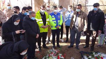تشییع و تدفین ۲ شهید گمنام در دانشگاه آزاد اسلامی واحد شهر مرند