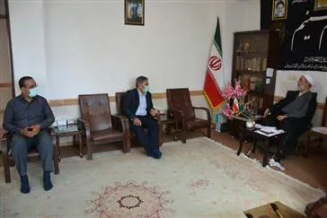 دیدار سرپرست جدید شبکه بهداشت و درمان شهرستان مرند با امام جمعه دانشمند شهر مرند