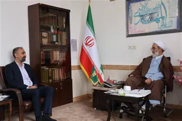 دیدار مدیر جدید شبکه بهداشت و درمان شهرستان مرند با امام جمعه دانشمند شهرستان